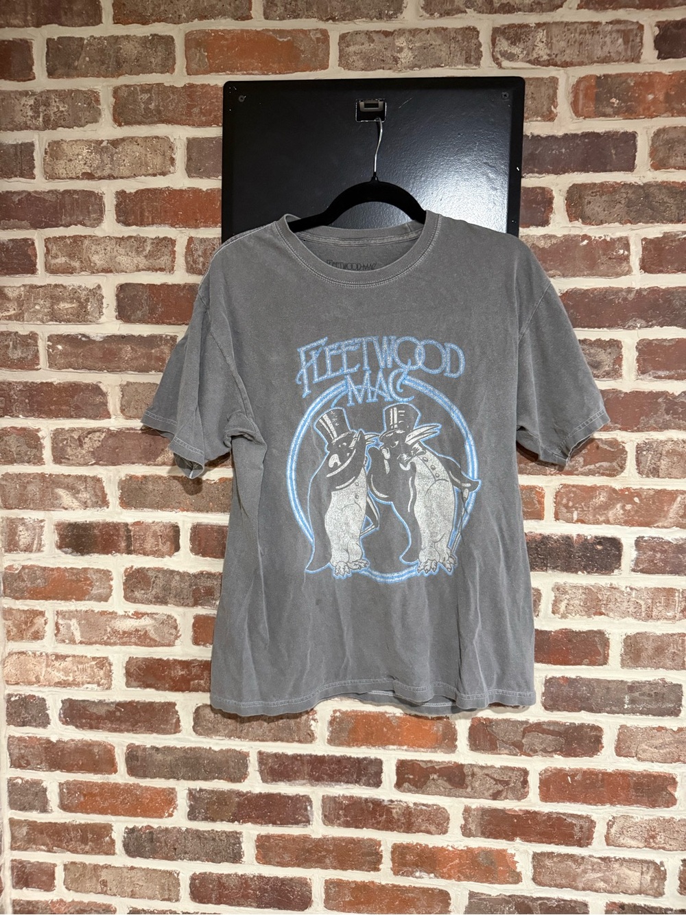 Urban Outfitters Fleetwood Mac is Vintage-Style Short Sleeve Tee - Gray